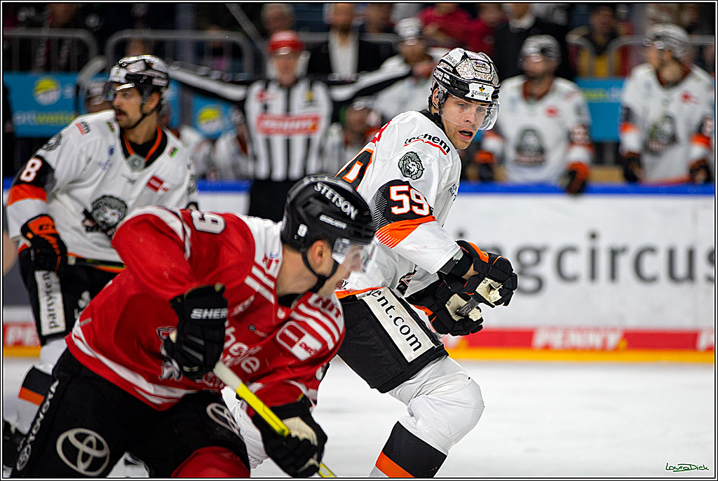 PENNY DEL; Koelner Haie- Loewen Frankfurt; Koeln, 01.12.2022
